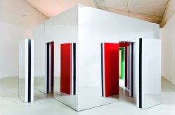 Ausstellung »Two Exploded Cabins for a Dialog«