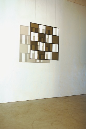 Daniel Buren - Cadre décadré - 08 B1 (grau)