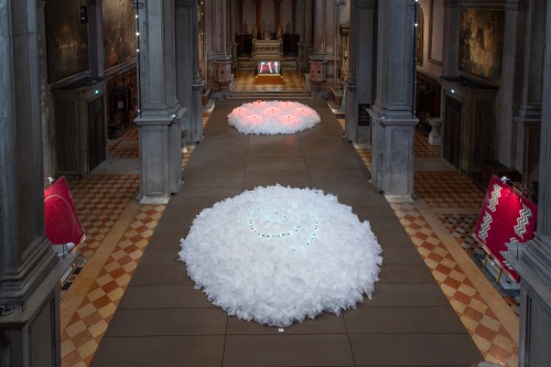 San Fantin mit der Installation von Lore Bert