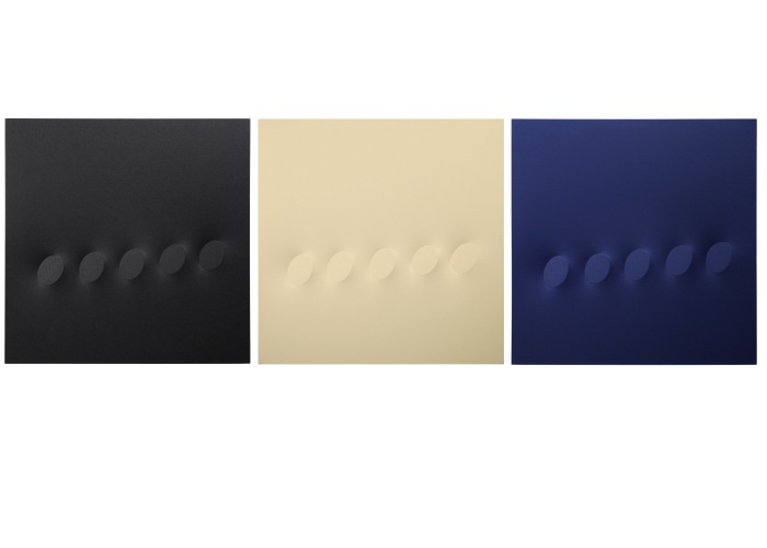 Turi Simeti - Trittico nero, beige e blu